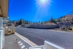 1080 Julie Ln, South Lake Tahoe, CA 96150 - Photo 4