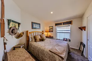 1080 Julie Ln, South Lake Tahoe, CA 96150 - Photo 16