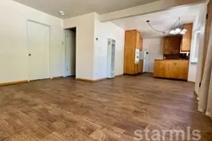 900 Patricia Ln, South Lake Tahoe, CA 96150 - Photo 4