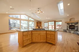 1040 Truckee Dr, South Lake Tahoe, CA 96150 - Photo 10