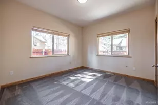 1040 Truckee Dr, South Lake Tahoe, CA 96150 - Photo 18