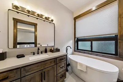 1091 Johnson Boulevard, South Lake Tahoe, CA 96150 - Photo 34