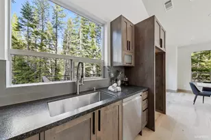 581 Cochise Cir, South Lake Tahoe, CA 96150 - Photo 12