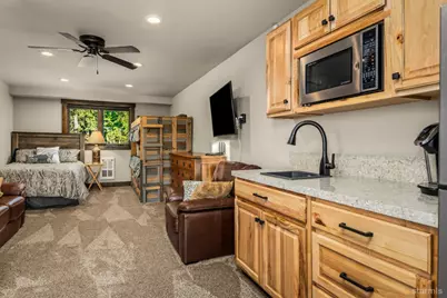 2081 Tahoe Mountain Road, South Lake Tahoe, CA 96150 - Photo 52