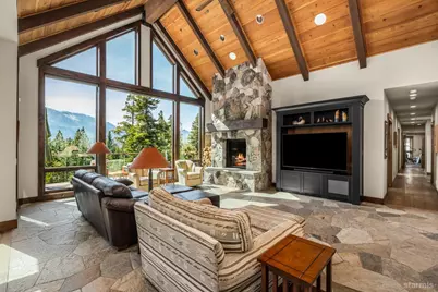 2081 Tahoe Mountain Road, South Lake Tahoe, CA 96150 - Photo 22
