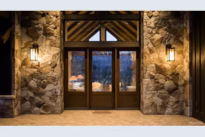2081 Tahoe Mountain Road, South Lake Tahoe, CA 96150 - Photo 18