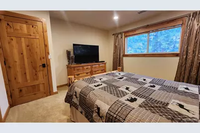 2282 Blitzen Road, South Lake Tahoe, CA 96150 - Photo 24