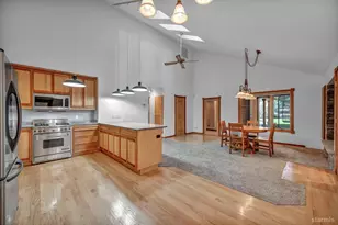 1724 Mohican Dr, South Lake Tahoe, CA 96150 - Photo 14