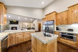 2820 Santa Claus Dr, South Lake Tahoe, CA 96150 - Photo 12