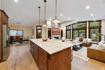 1071 Modoc Way, South Lake Tahoe, CA 96150 - Photo 14