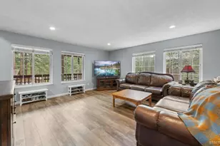 1870 Jicarilla Dr, South Lake Tahoe, CA 96150 - Photo 2