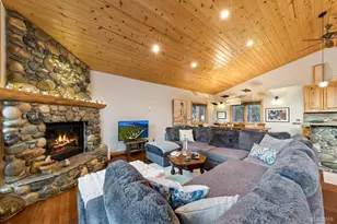 693 Patricia Ln, South Lake Tahoe, CA 96150 - Photo 4