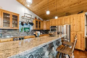 693 Patricia Ln, South Lake Tahoe, CA 96150 - Photo 16