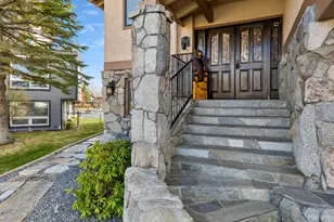 2062 Aloha Dr, South Lake Tahoe, CA 96150 - Photo 2