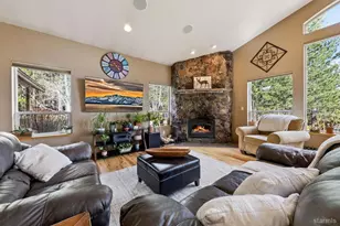 1014 Clear View Dr, South Lake Tahoe, CA 96150 - Photo 10