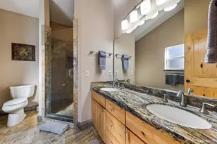 1014 Clear View Dr, South Lake Tahoe, CA 96150 - Photo 34