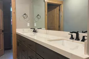 1077 Marjorie St, South Lake Tahoe, CA 96150 - Photo 8