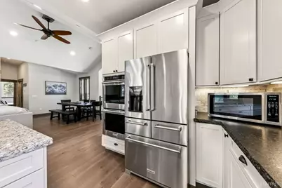 2308 Oregon Avenue, South Lake Tahoe, CA 96150 - Photo 12
