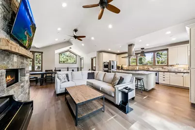2308 Oregon Avenue, South Lake Tahoe, CA 96150 - Photo 2