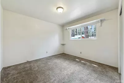 1122 Reno Avenue, South Lake Tahoe, CA 96150 - Photo 18