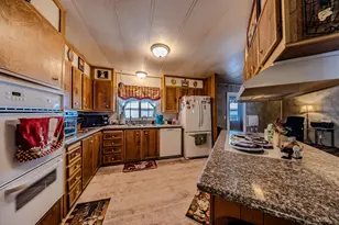 1080 Julie Ln, South Lake Tahoe, CA 96150 - Photo 10