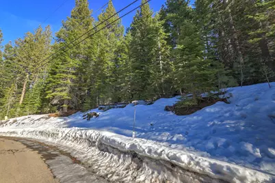 1607 Southern Pines Drive, South Lake Tahoe, CA 96150 - Photo 2