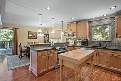 1798 Narragansett Circle, South Lake Tahoe, CA 96150 - Photo 8