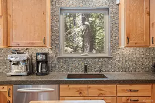 1798 Narragansett Cir, South Lake Tahoe, CA 96150 - Photo 10
