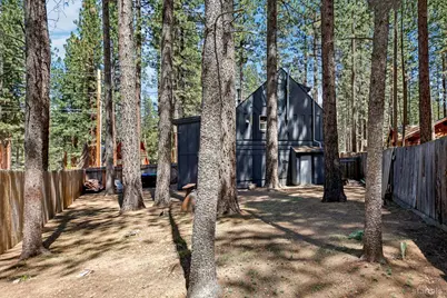 1462 Chinquapin Drive, South Lake Tahoe, CA 96150 - Photo 30
