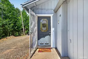 2781 Larsen Dr, Camino, CA 95709 - Photo 8
