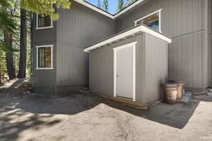 1581 Estate Ct, South Lake Tahoe, CA 96150 - Photo 24