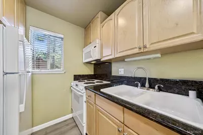 1410 Ski Run Boulevard #10, South Lake Tahoe, CA 96150 - Photo 8