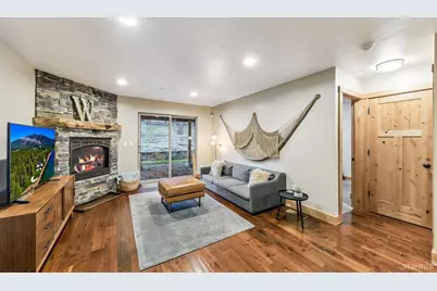 1694 Tionontati Street, South Lake Tahoe, CA 96150 - Photo 22