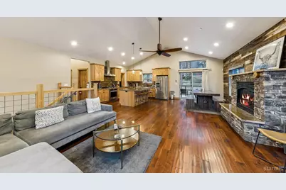 1694 Tionontati Street, South Lake Tahoe, CA 96150 - Photo 2