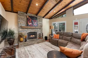 1672 Plateau Cir, South Lake Tahoe, CA 96150 - Photo 4