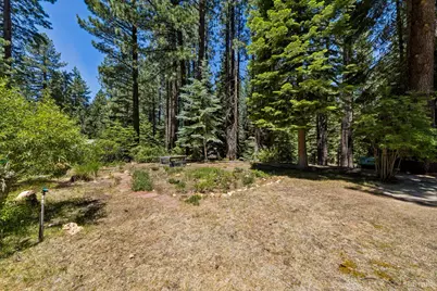 1366 Bonanza Avenue, South Lake Tahoe, CA 96150 - Photo 24