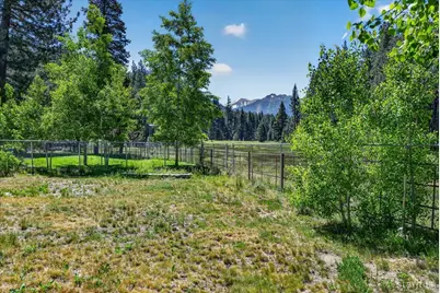 1624 Glenwood Way, South Lake Tahoe, CA 96150 - Photo 18