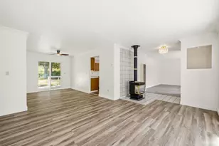 1573 Pebble Beach Dr, South Lake Tahoe, CA 96150 - Photo 8