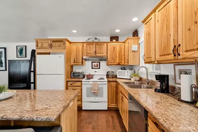 1774 Ababco Street, South Lake Tahoe, CA 96150 - Photo 6