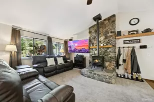 1160 Aravaipa St, South Lake Tahoe, CA 96150 - Photo 6