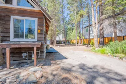 952 Linda Avenue, South Lake Tahoe, CA 96150 - Photo 32