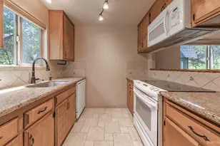 2337 Sky Meadows Ct, South Lake Tahoe, CA 96150 - Photo 6