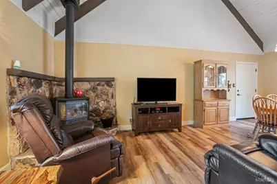 1495 Horace Greeley Avenue, South Lake Tahoe, CA 96150 - Photo 6