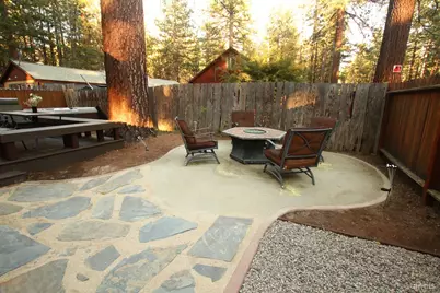 1089 Bowers Avenue, South Lake Tahoe, CA 96150 - Photo 6