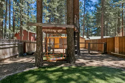 1543 Horace Greeley Avenue, South Lake Tahoe, CA 96150 - Photo 28