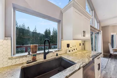 2810 Saint Nick Way, South Lake Tahoe, CA 96150 - Photo 20