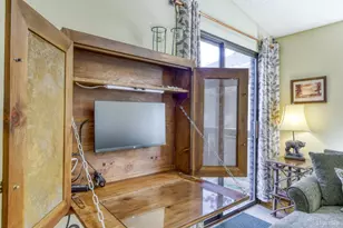 953 Lakeview Ave, South Lake Tahoe, CA 96150 - Photo 22