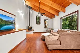 1592 Plumas Cir, South Lake Tahoe, CA 96150 - Photo 4
