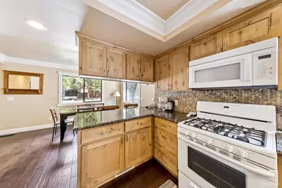 930 Rubicon Trail, South Lake Tahoe, CA 96150 - Photo 18