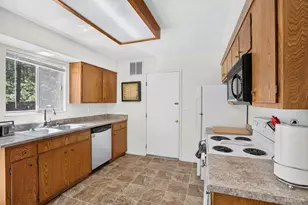 1152 Sonora Ave, South Lake Tahoe, CA 96150 - Photo 10
